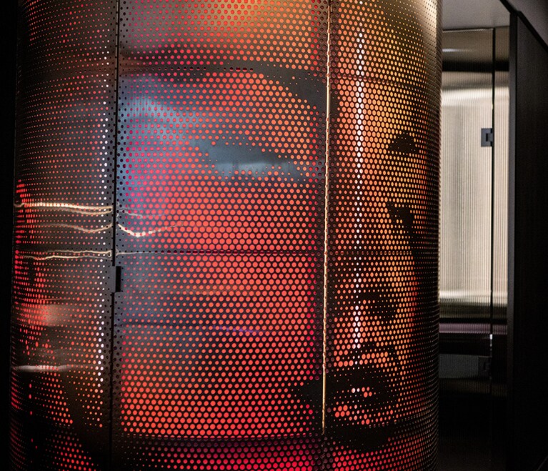 クローゼットは、かつてメルボルンの街角でよく見かけたというKIOSKの簡易店舗をイメージ。