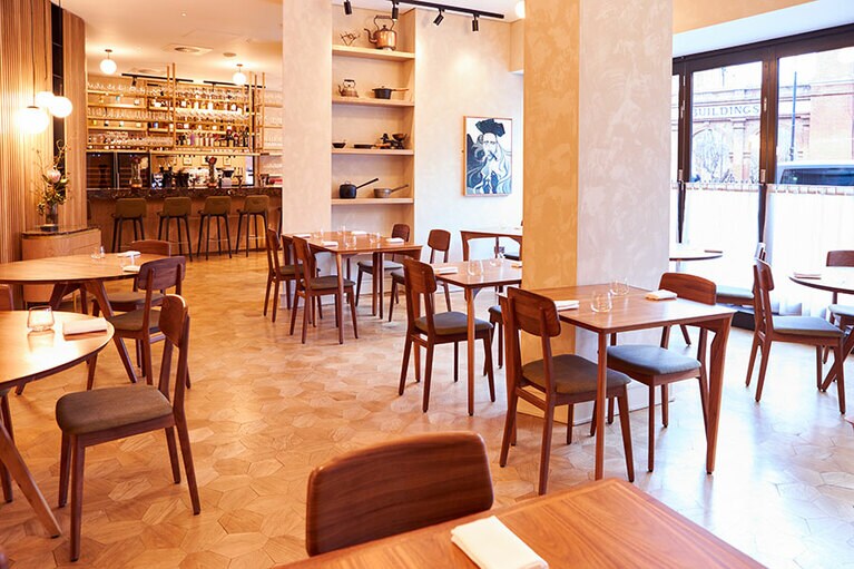 あたたかみを感じさせるウッディなインテリア。©Trivet