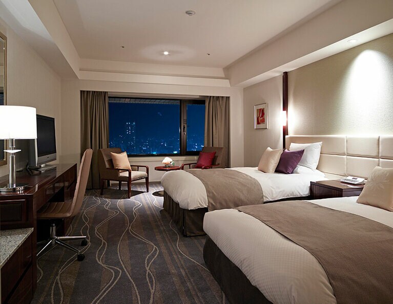 上質感あふれるインテリアでくつろげるオーセンティックフロアの客室。