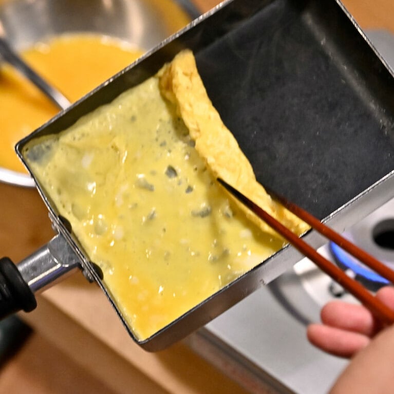 焼き目がつく前に手早く。