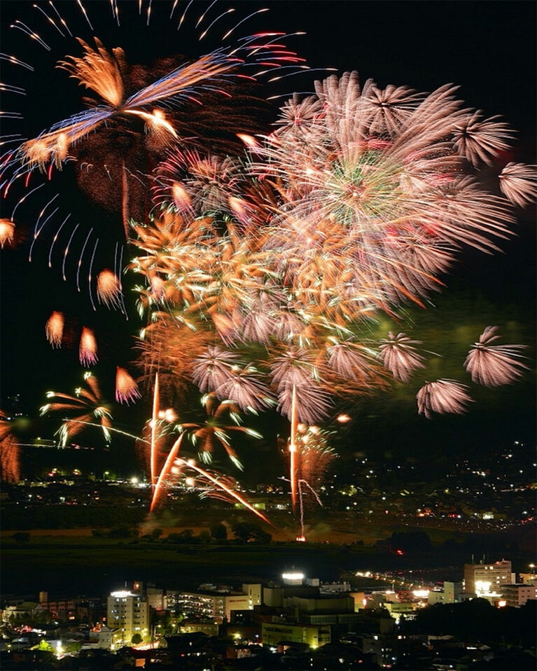【京都府】亀岡平和祭保津川市民花火大会。