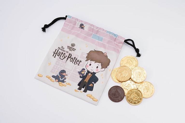 巾着入りコインチョコレート。1,600円。