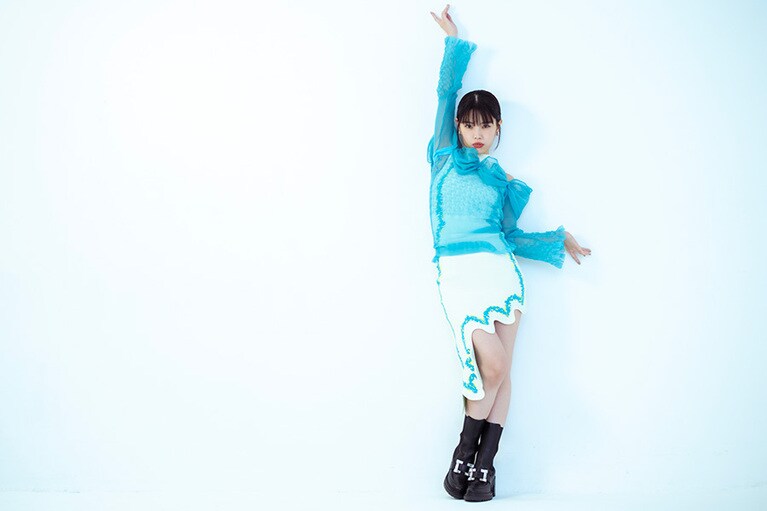 「『どうしても岩井さんの世界に飛び込みたい』という気持ちの方が強く、お受けさせていただきました。」