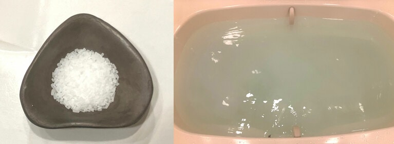 真っ白なソルト。溶かすとミルキーホワイトの濁り湯に。