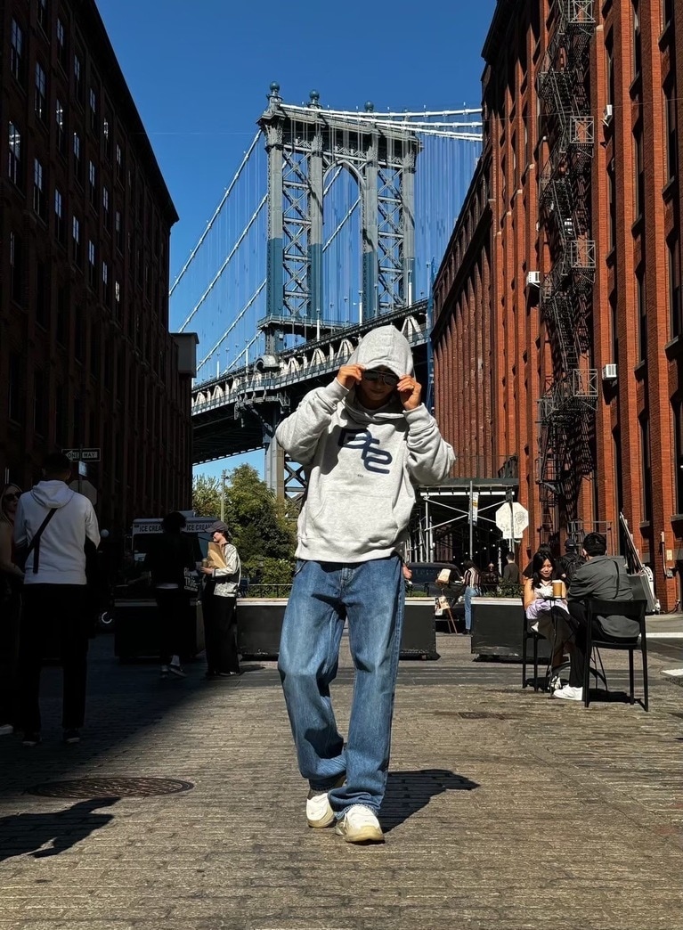 ニューヨークにて（與さん提供）