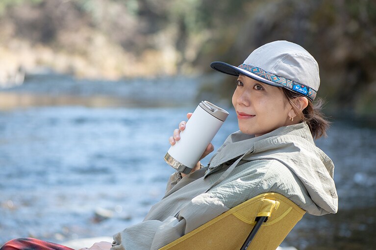 至極の一杯を「クリーンカンティーン」で。インスレート TKWide 12oz (355ml) with Café Cap。4,400円。