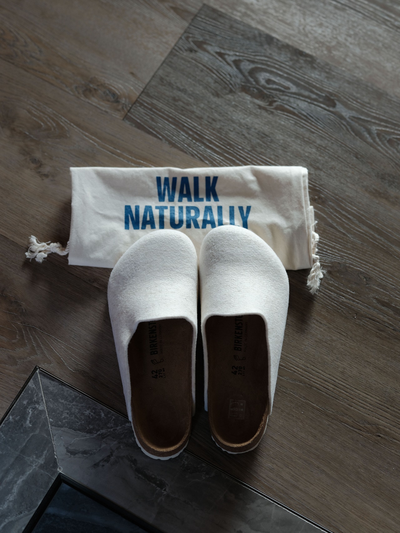 “アムステルダム（Amsterdam）”（17,600円）。