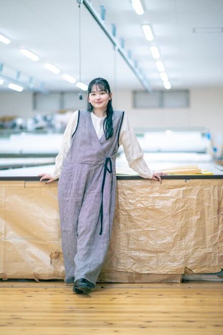 【俳優・山田杏奈がネストローブをまとう】徳島の風が肌に触れる“心地よさの源泉”を巡る旅