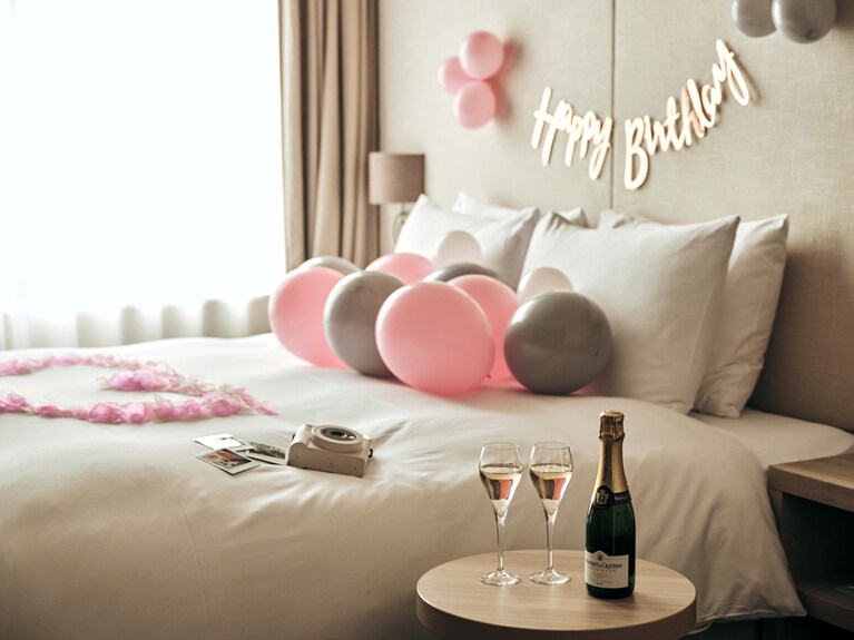 アニバーサリー宿泊プランには、こんな楽しいデコレーションも。