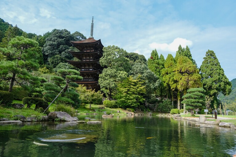 瑠璃光寺 五重塔（香山公園）。