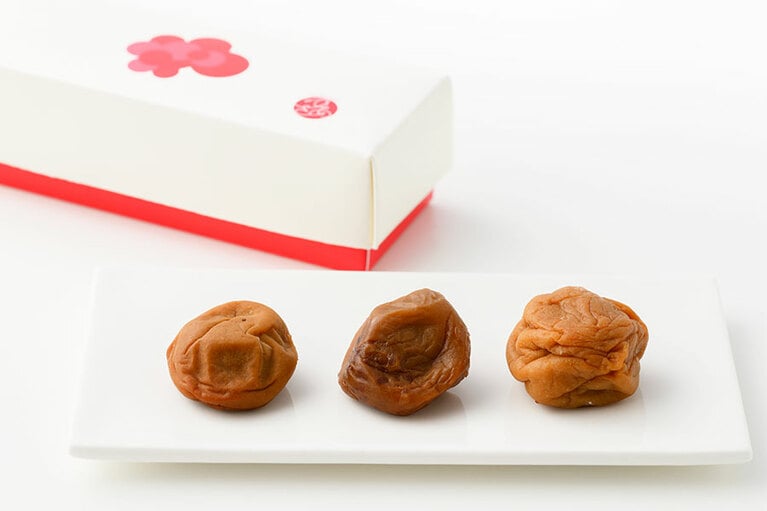 塩を楽しむ梅干しギフト 30g×3個入り 1,080円／ゆあさ農園