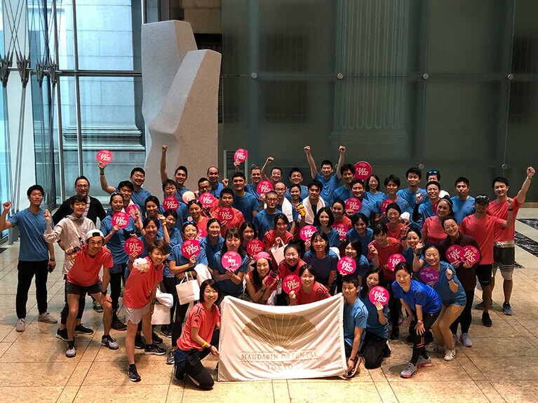 イベント参加者たち。着用しているTシャツはこのイベントのために制作されたアシックスのオリジナル。夏には女性アパレルのコレクションが発表されるのだとか。そちらも楽しみ。