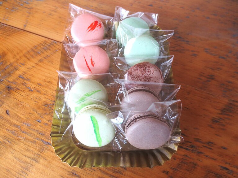 「マカロン」1個 270円。