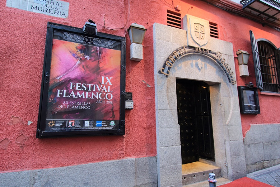 「コラル・デ・ラ・モレリア」の入口にはフラメンコフェスティバルのポスターが飾られていた。