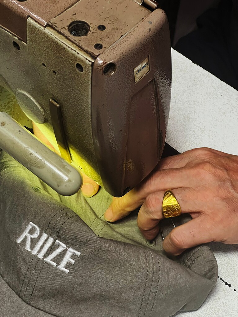 一気に刺繍をしていく。