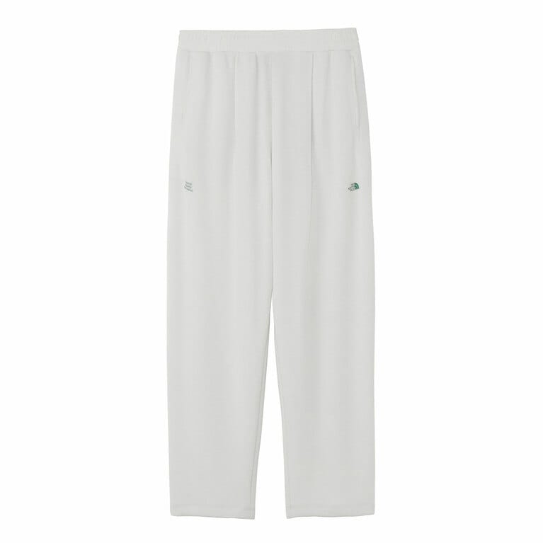 ザ・ノース・フェイス“GAR スエットパンツ”17,050円。