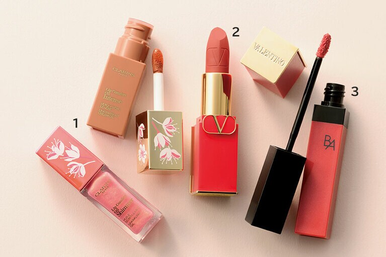 1：左から、コンフォート リップオイル シマー 09、同 インテンス 09 各7g 3,520円(限定発売中)／クラランス 
2：ロッソ ヴァレンティノ 111A 全45色 各3.4g 6,600円／ヴァレンティノ ビューティ 
3：B.A リキッドルージュセラム01 全4色 各7.9mL 5,720円／ポーラ