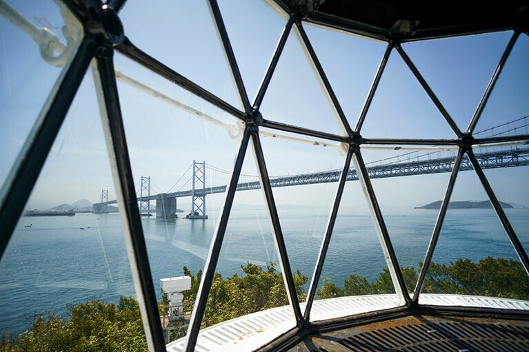 「瀬戸内国際芸術祭2022」の春会期中に展示したインスタレーションは話題を呼んだ。