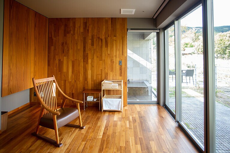 山荘わらび野。