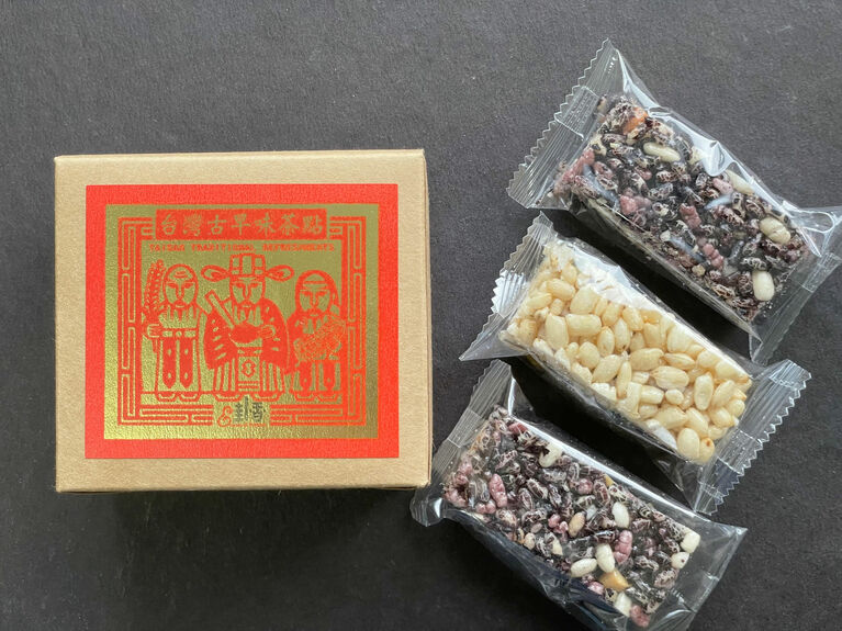 おこしは2種類あり、合計5つ入っています。