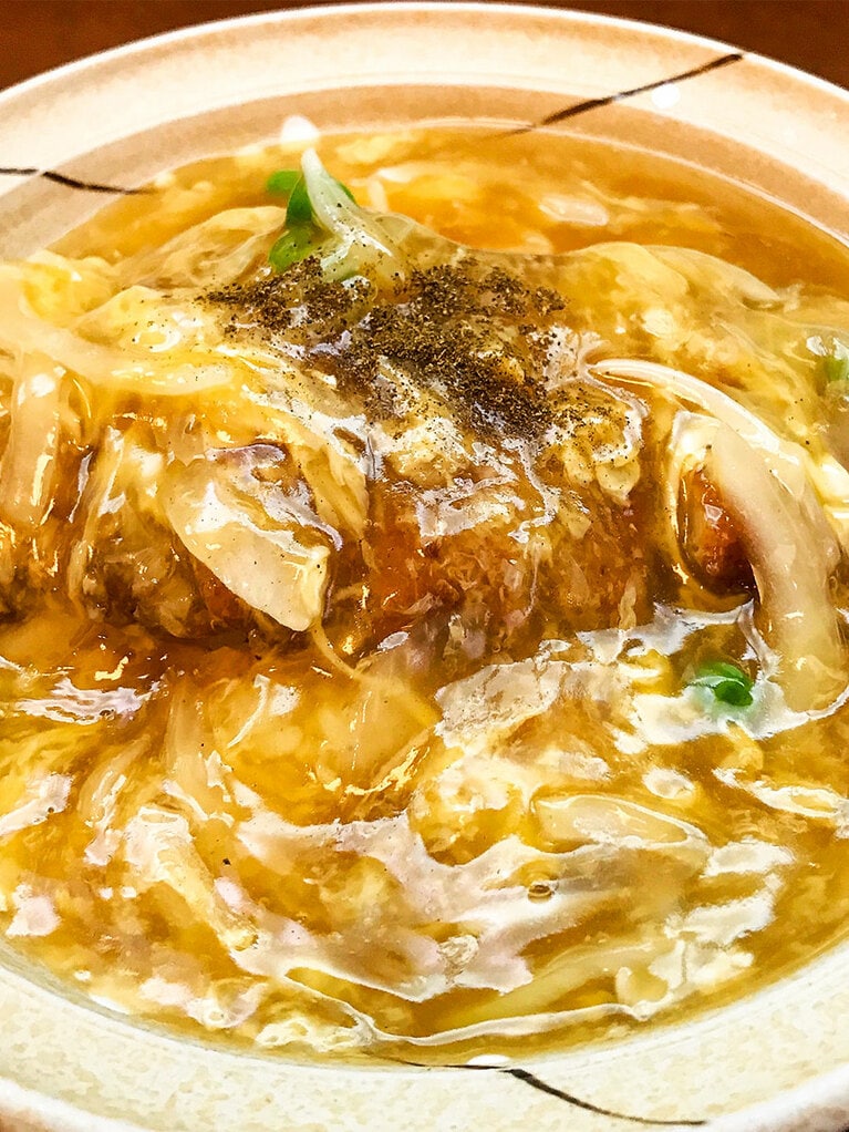 「中華風カツ丼」900円。