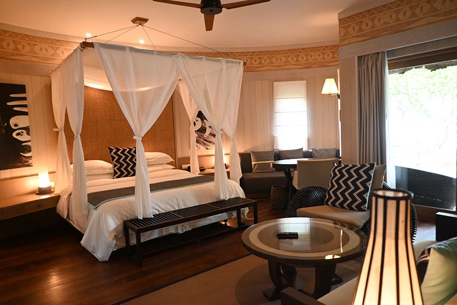 憧れの客室は、ビーチバンガロー。伝統的なカナック様式をロマンチックにデザイン。