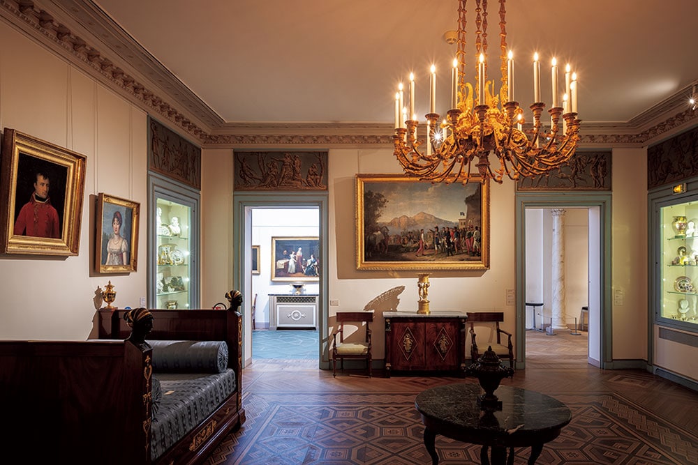ポール・マルモッタンが遺したナポレオン時代のアンピール様式のサロン。