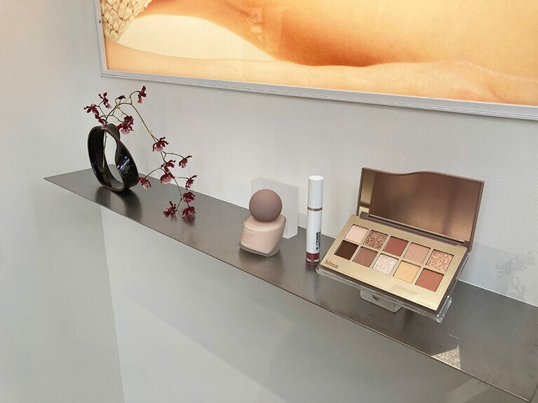 大人っぽく凛とした雰囲気。