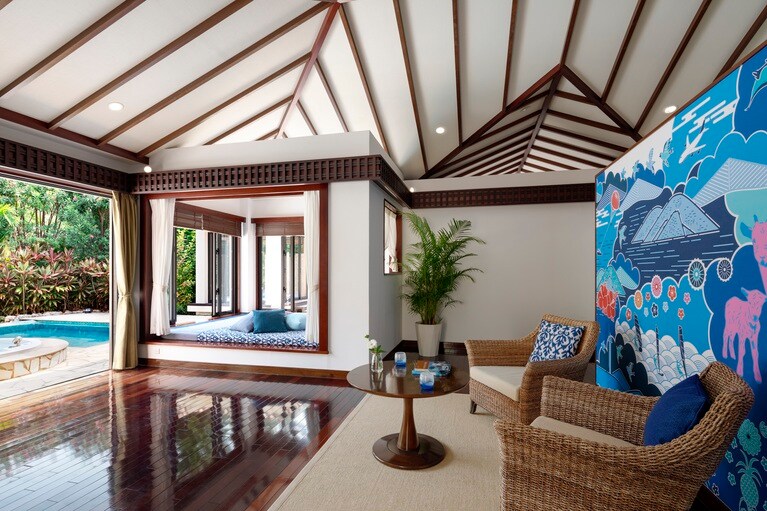 リビング側から見た「ロイヤルスイート」。