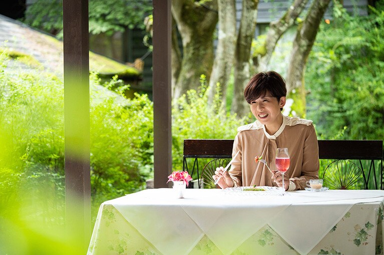 ひと口運ぶ度に目を輝かせ、相好を崩しっぱなしの飯嶌さん。