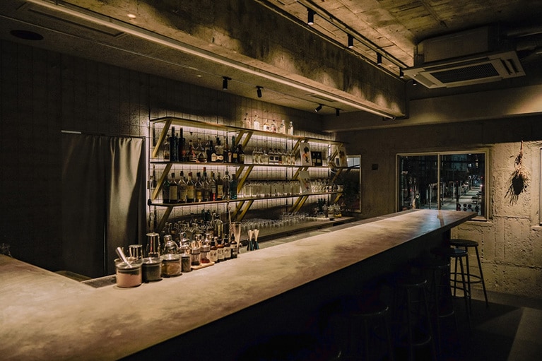 バー＆ダイニング「Stage（ステージ）」。エシカル・スピリッツ株式会社提供