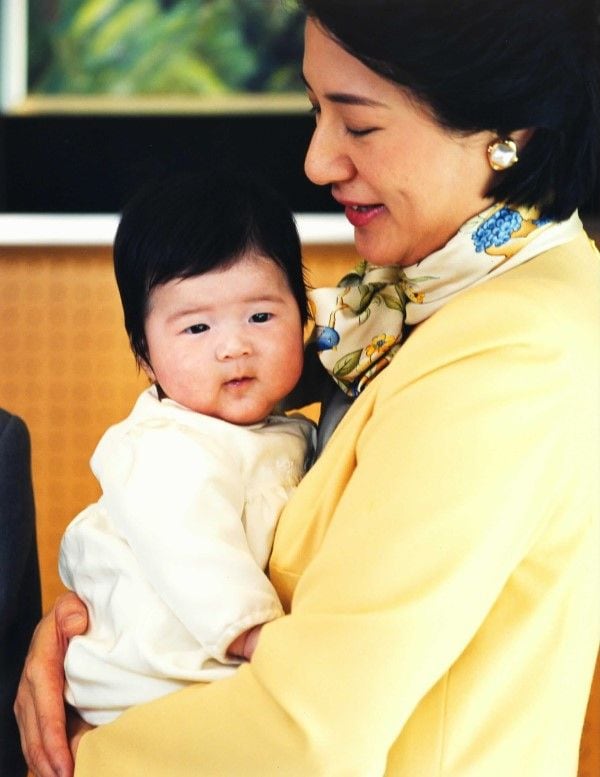 雅子さまと愛子さま　宮内庁提供