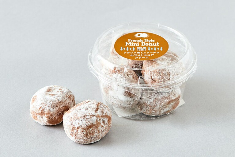 フランス風ミニドーナツ ホワイトココアクリーム 6個入り 399円。