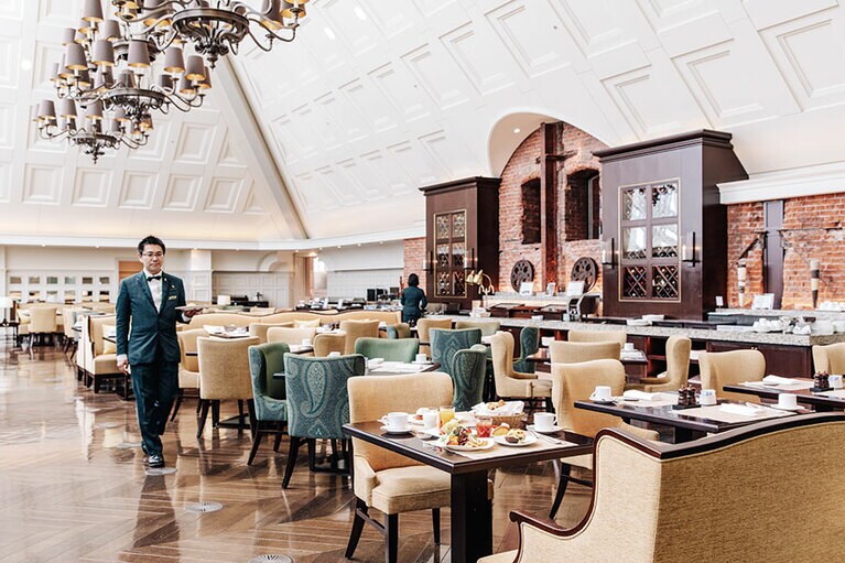 東京ステーションホテル 4階「アトリウム」。