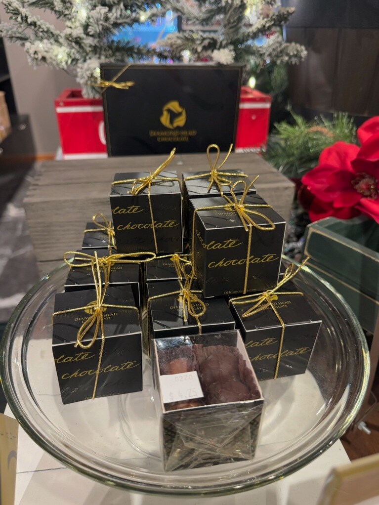 ワード、カハラモール、ワイケレに店舗があります。