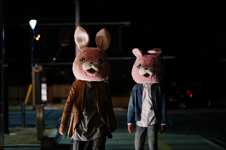 (C)2021「FUNNY BUNNY」製作委員会