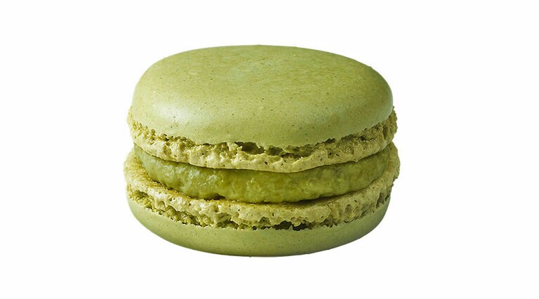 マカロン グリーンティー 1個150円。