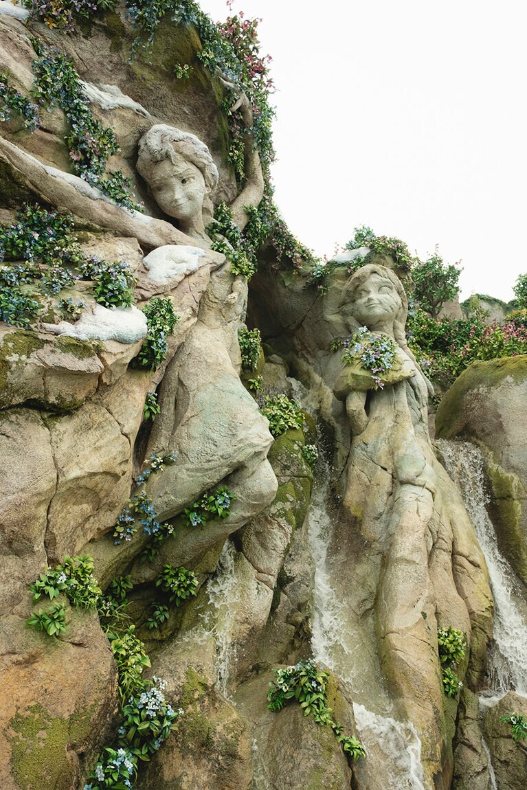 ファンタジースプリングスのロックワーク