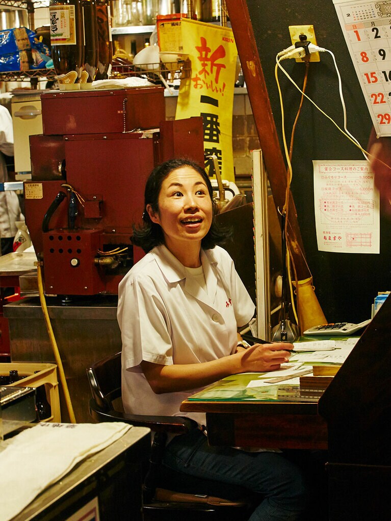 懐かしい帳場の風情。