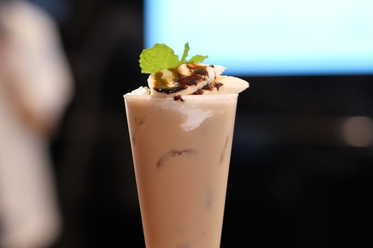 DRIP PODで作るフルーツコーヒー「バナナ×炭焼珈琲」。