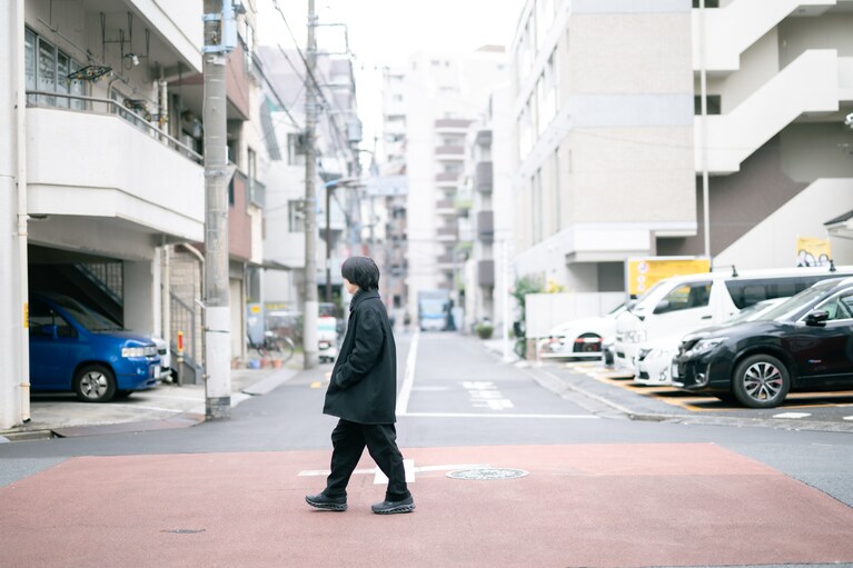 「自分は保護された環境にいる気がした」新作『地図にない』開幕を控えた劇作家・玉田真也が能登半島を巡り、気づいたこと