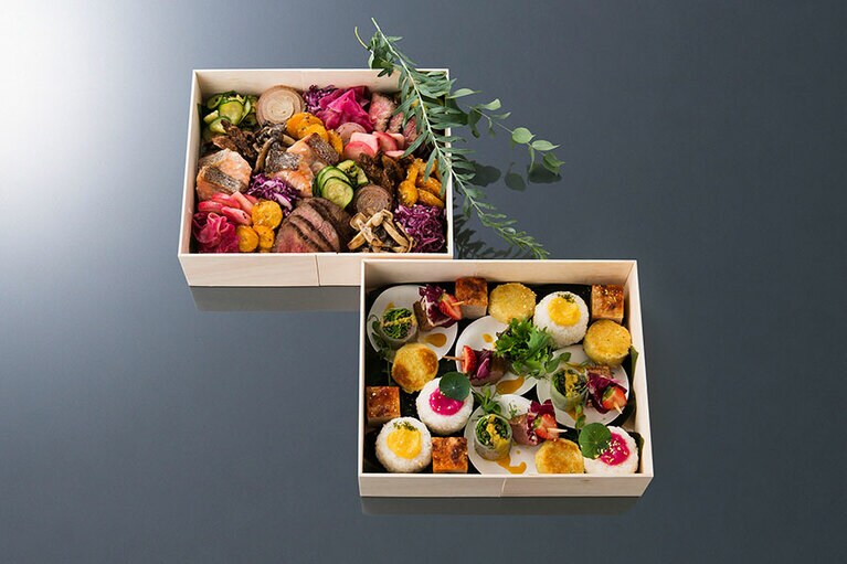 クリスマスパーティボックス 10,800円／MOMOE