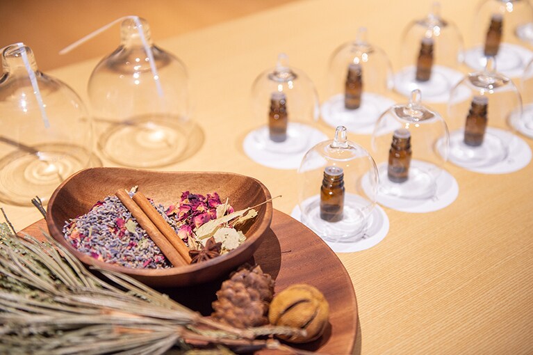 自分自身と向き合い、自分だけの香りを作る。