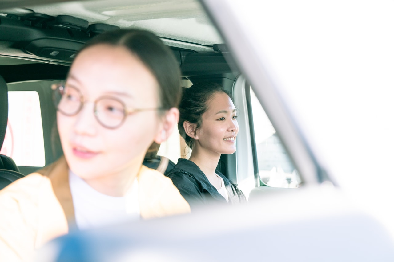 「車高が高くて運転しやすい」と星野さんお気に入りのJEEPのラングラー サハラに乗って帰ります。