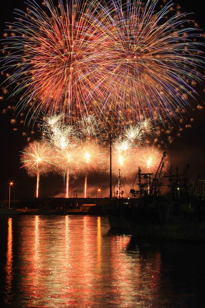 日本の夏の風物詩 【花火大会2022年夏】 北海道・東北エリアの注目花火10選 | 喝采再び！ 日本の夏の風物詩 2023年花火大会