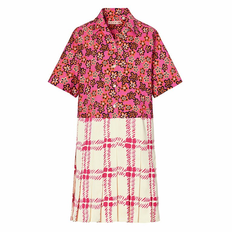 オープンカラープリーツワンピース(半袖) 5,990円。