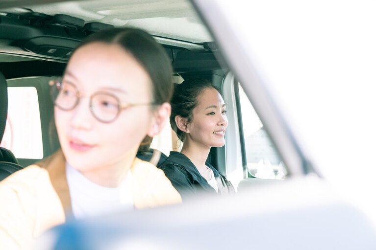 「車高が高くて運転しやすい」と星野さんお気に入りのJEEPのラングラー サハラに乗って帰ります。