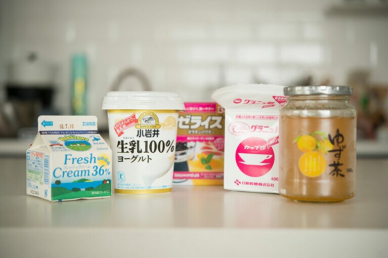 ヨーグルトムースの材料。