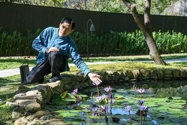 「草花散策」は、毎日午前に開催。フロントで予約を。