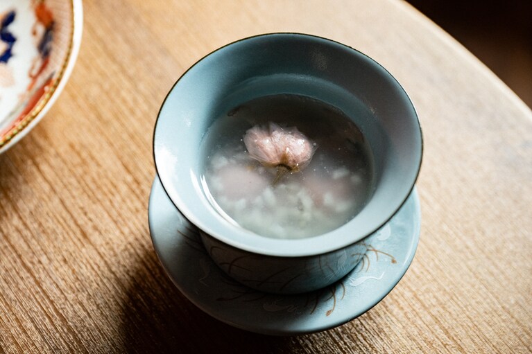 「ゴマのすり身入り白玉団子」。